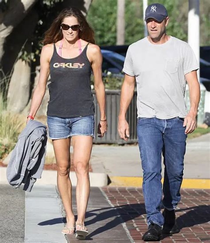 Aaron Eckhart's Matrimonial History Explored