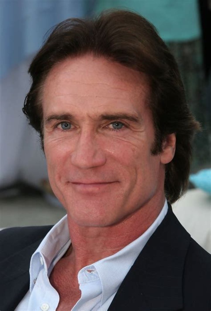 Unveiling The Net Worth Of Renowned Actor Barry Van Dyke