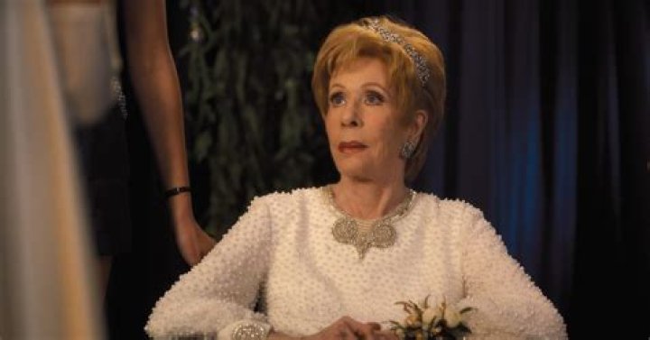 Carol Burnett's Net Worth In 2024 Revealed