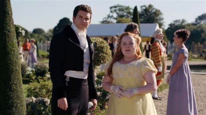 Mirror Moment Unraveled: Colin And Penelope's Intimate Encounter