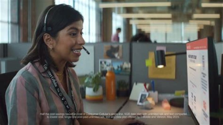 Consumer Cellular's Iconic TV Spokesperson: Samantha Bee's Wikipedia Profile