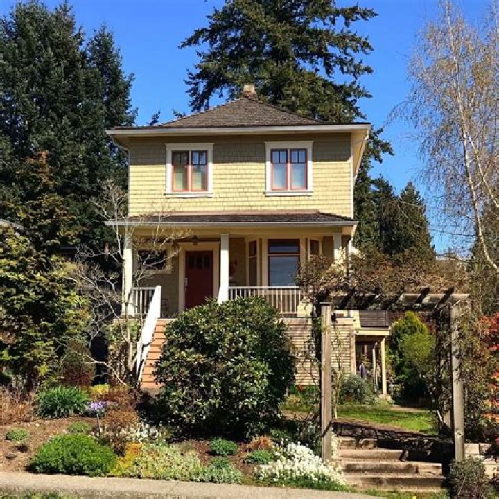 The Ultimate Guide To Donald Sutherland's Stunning Residence