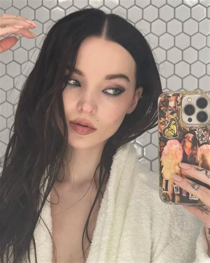 Discoveries And Insights On "Dove Cameron Nude"