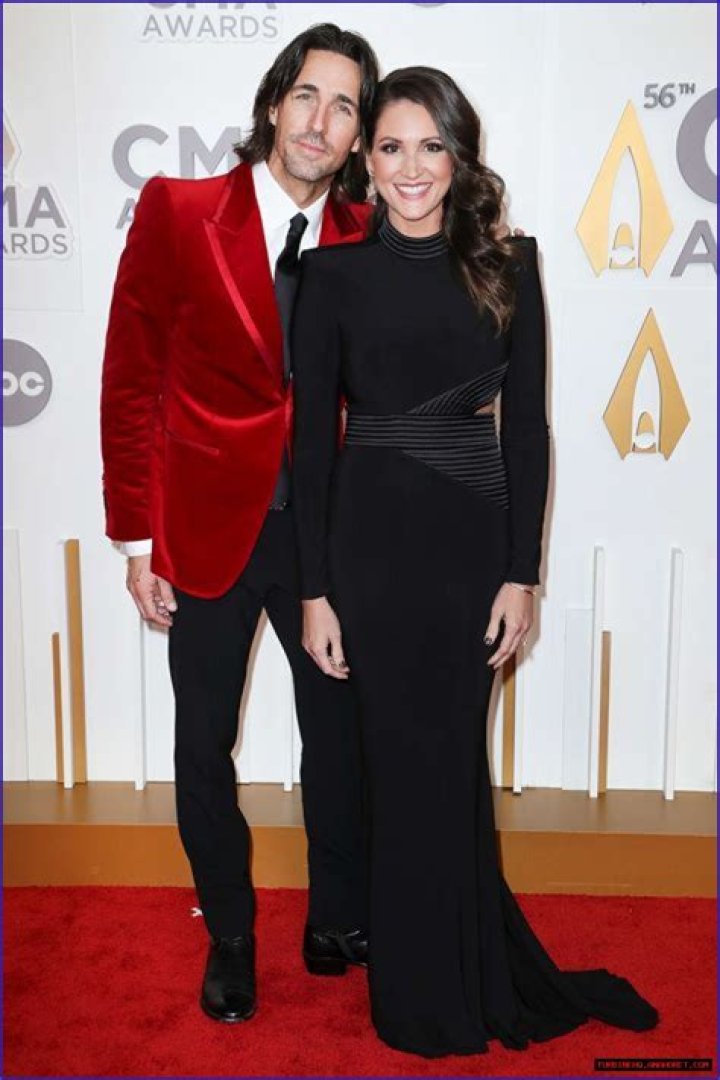 Uncover The Truth: Is Jake Owen Hitched To Erica Hartlein?