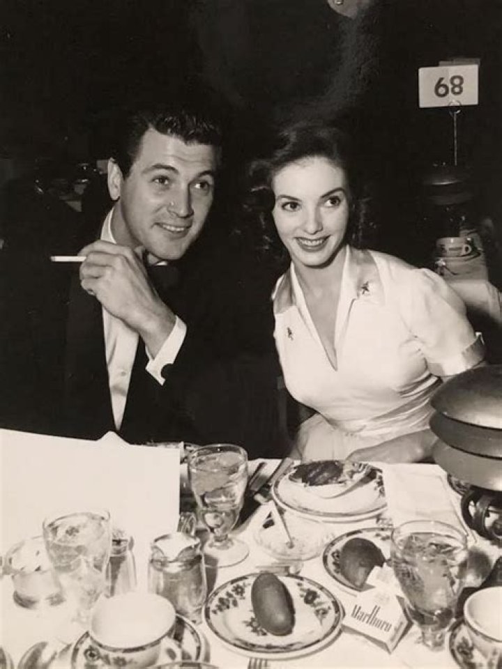 Unveiling The Legacy Of Joyce Vanderveen: Discoveries And Insights