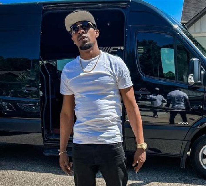 King George Singer: The Voice Of A Generation