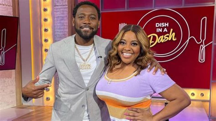 Kountry Wayne And His Baby Mamas