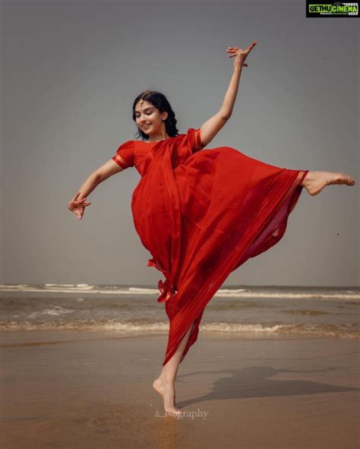 Uncover The Physical Attributes: Mamitha Baiju's Height And Weight Explored