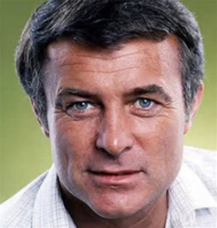 Unveiling Robert Conrad's Height And Weight: Uncovering Surprising Truths