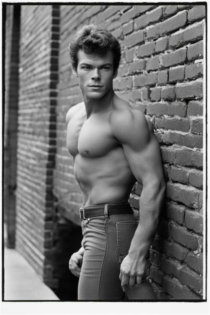 Uncover The Truth Behind Russ Tamblyn's Height