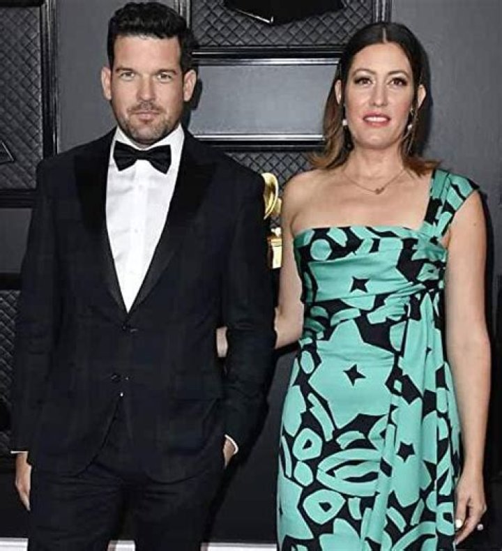 Who Is Sarah Sutherland's Husband? The Complete Guide