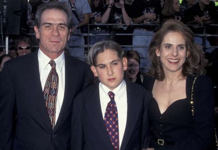 Uncover The Family Ties: Tommy Lee Jones' Children